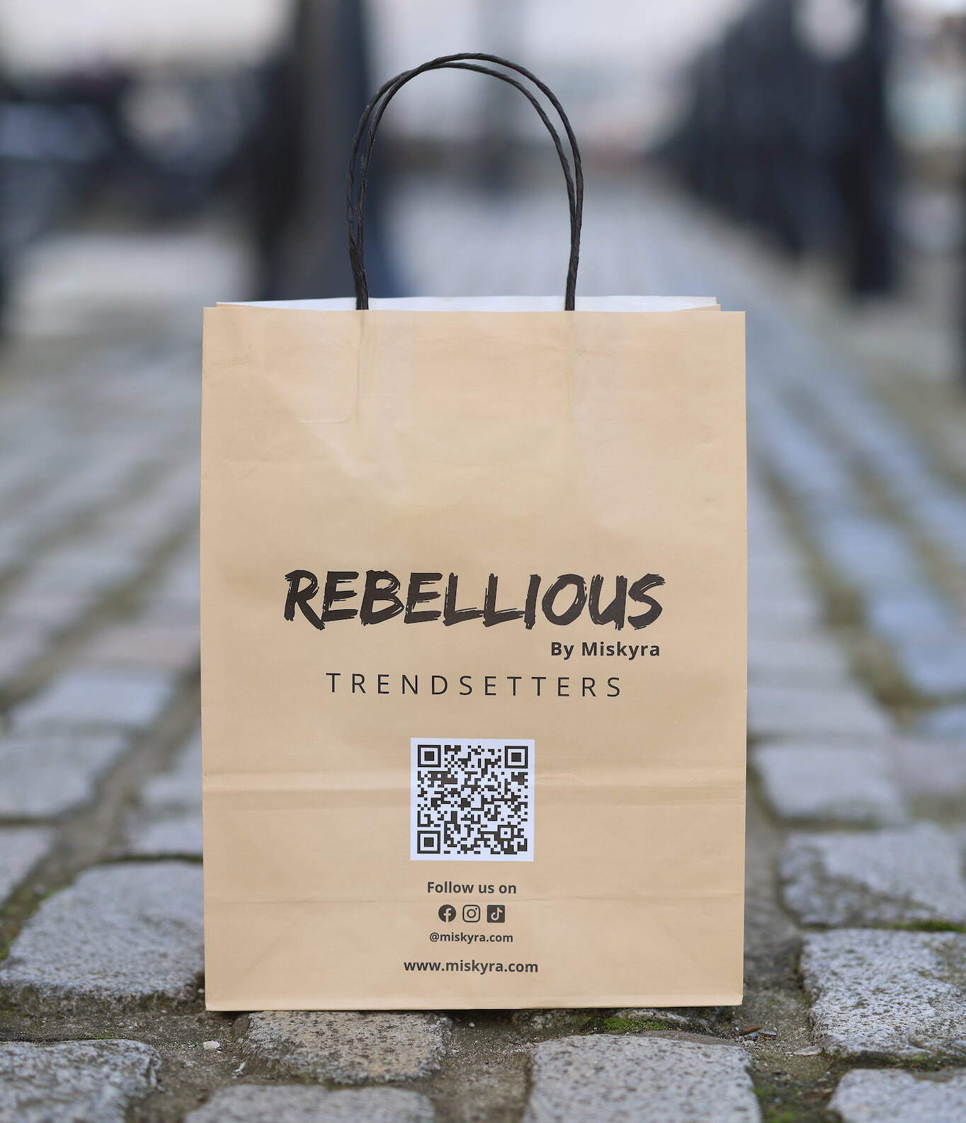 Twisted Handle Bags - Image 5